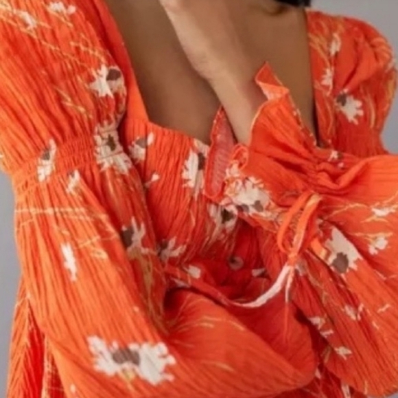 Urban Outfitters Bright Orange Floral Puff Sleeve Crop Top - Picture 2 of 10